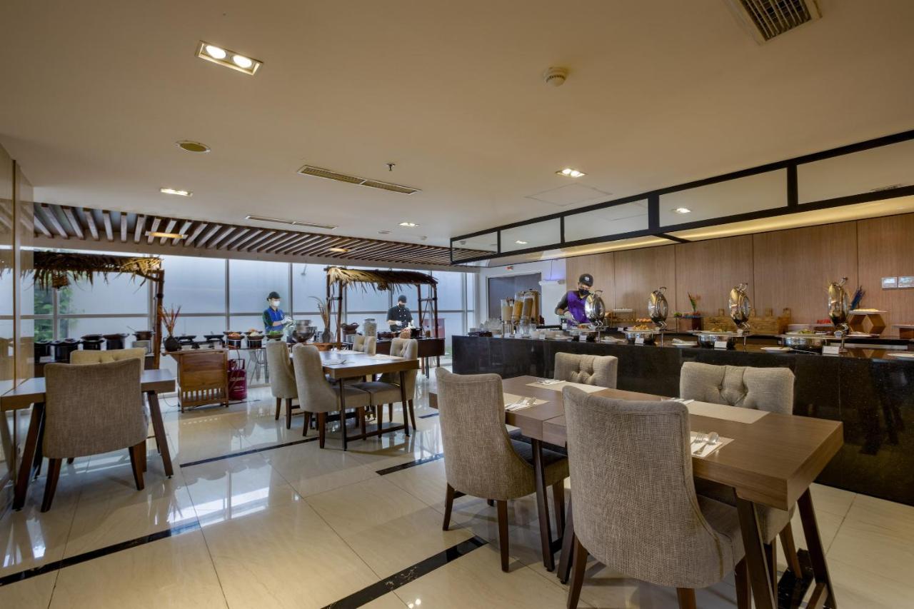 Satoria Hotel Yogyakarta - Chse Certified Maguwo Zewnętrze zdjęcie